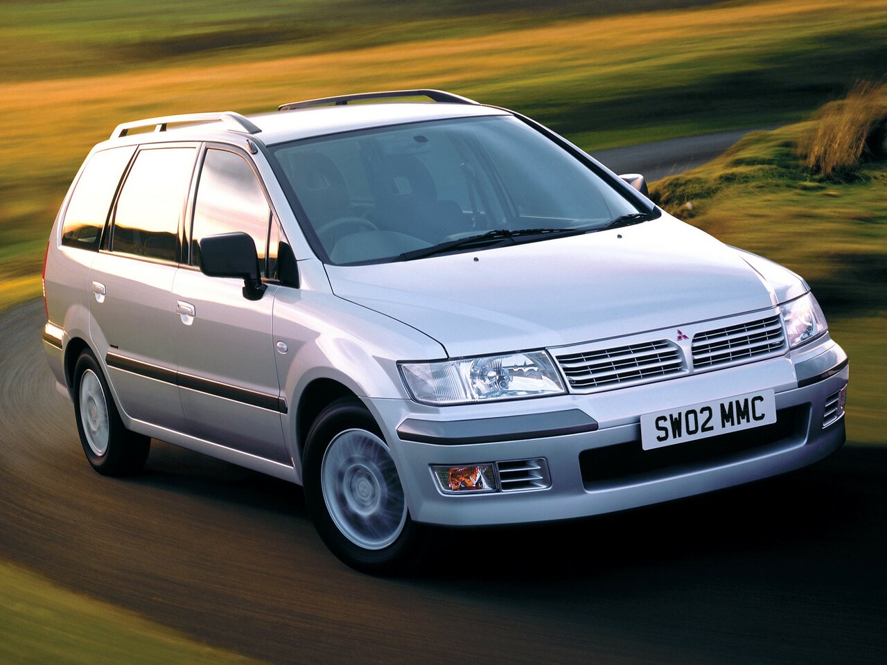 Mitsubishi Space Wagon III