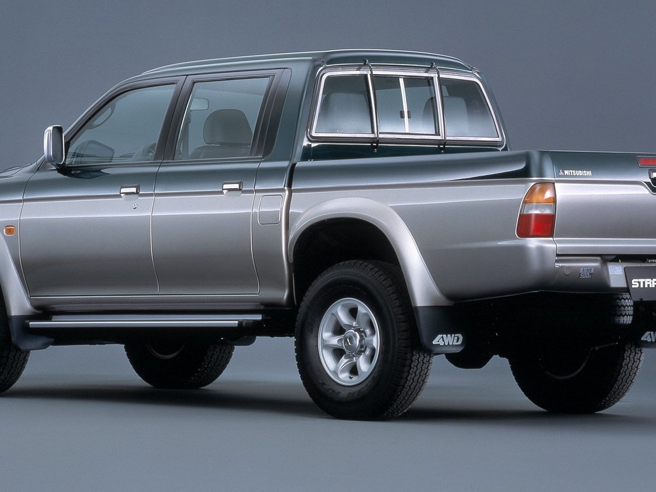 Mitsubishi Strada II