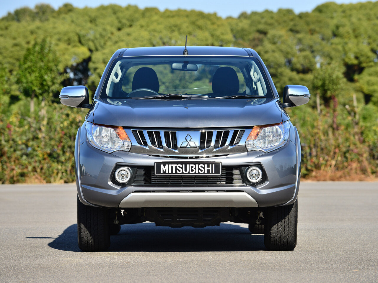 Mitsubishi Triton V