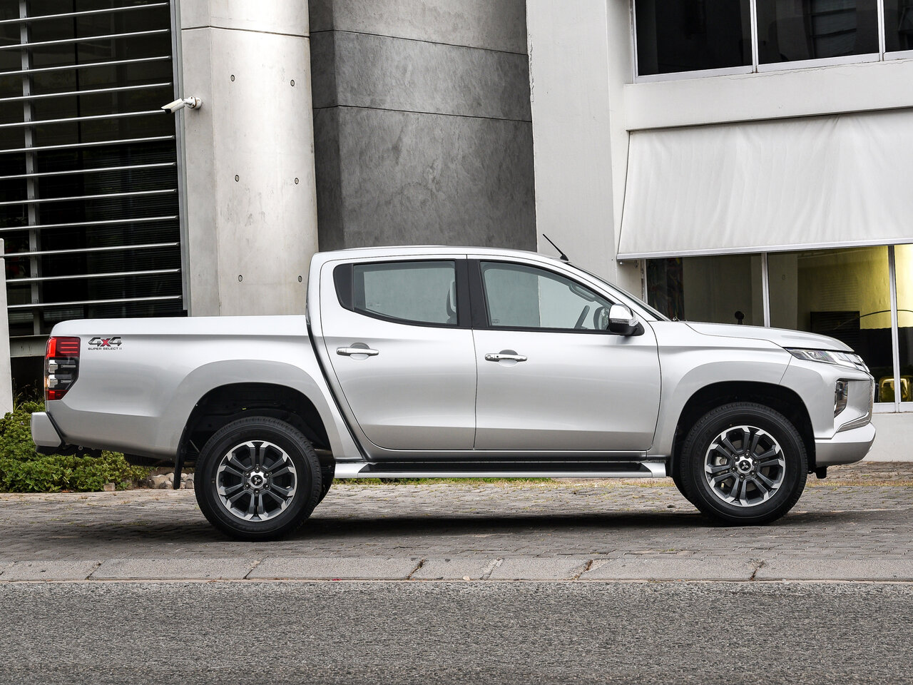 Mitsubishi Triton V Рестайлинг