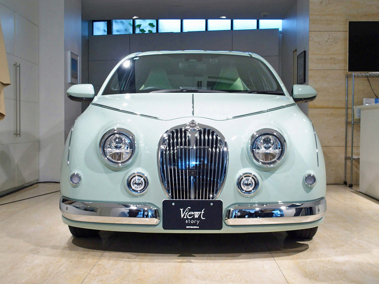 Mitsuoka Viewt IV