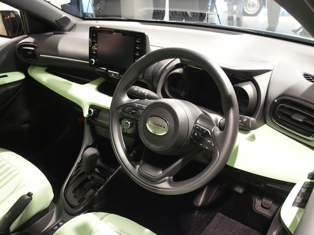 Mitsuoka Viewt IV