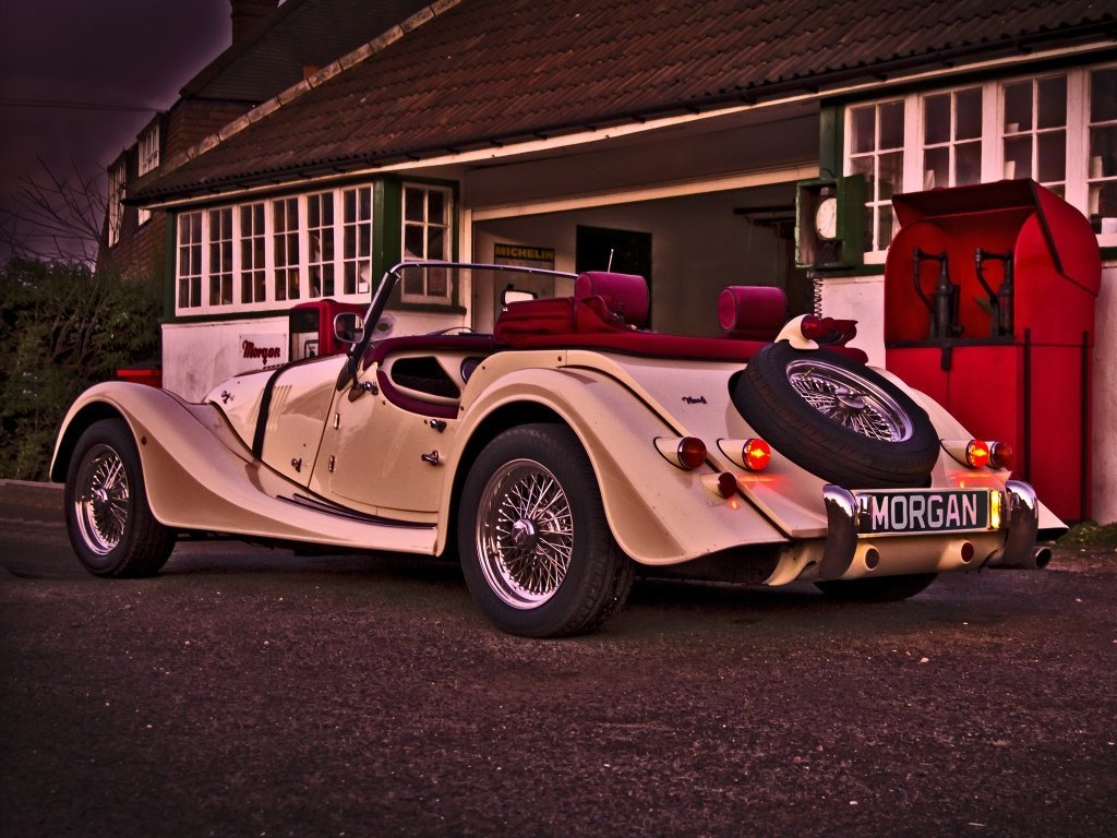 Morgan Plus 4 Спидстер