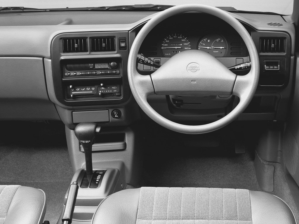 Nissan AD I