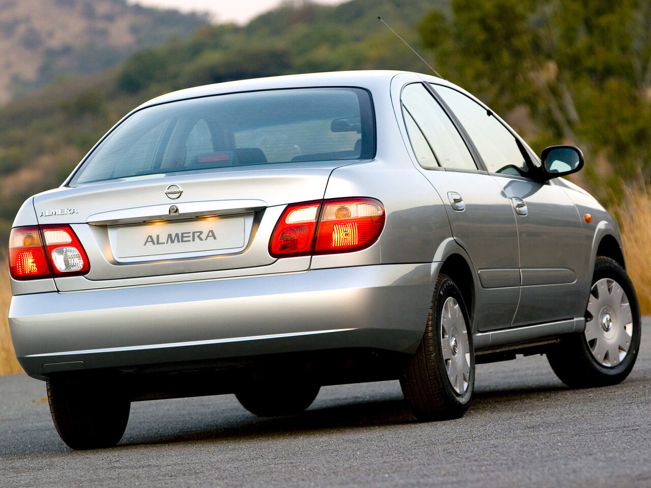 Nissan Almera II (N16) Рестайлинг