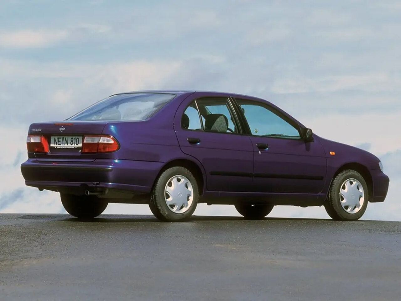 Nissan Almera I (N15)