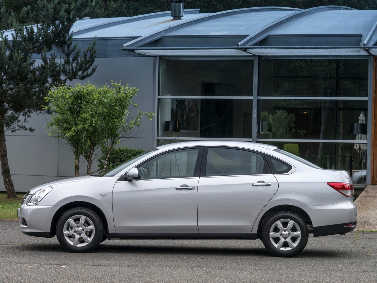 Nissan Almera III (G15)