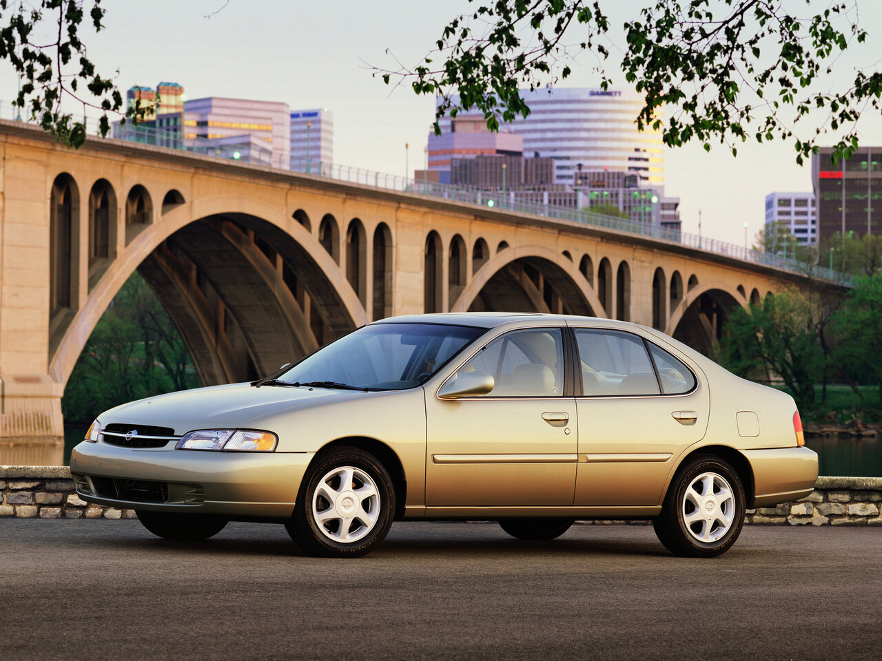 Nissan Altima II (L30)