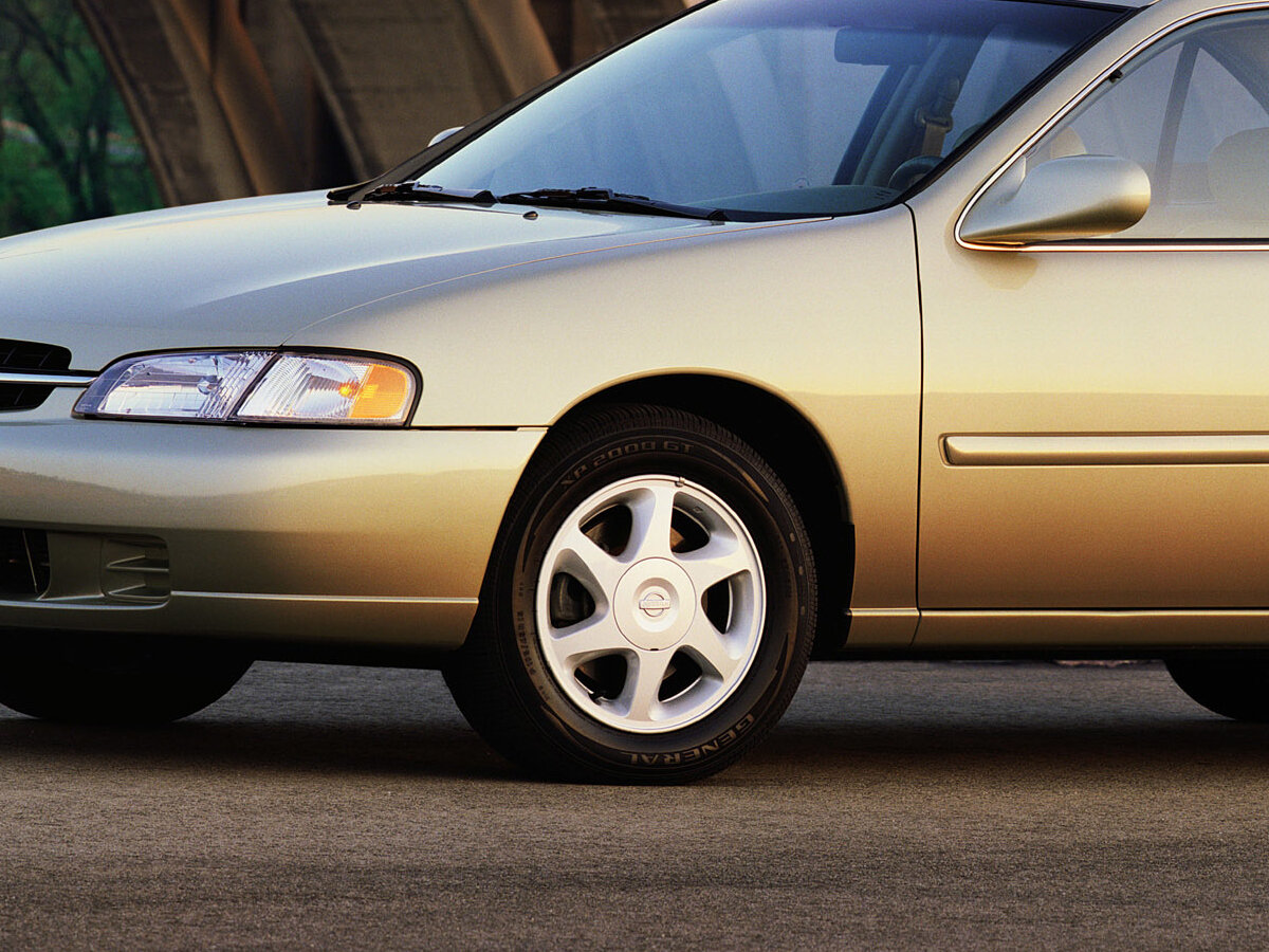 Nissan Altima II (L30)