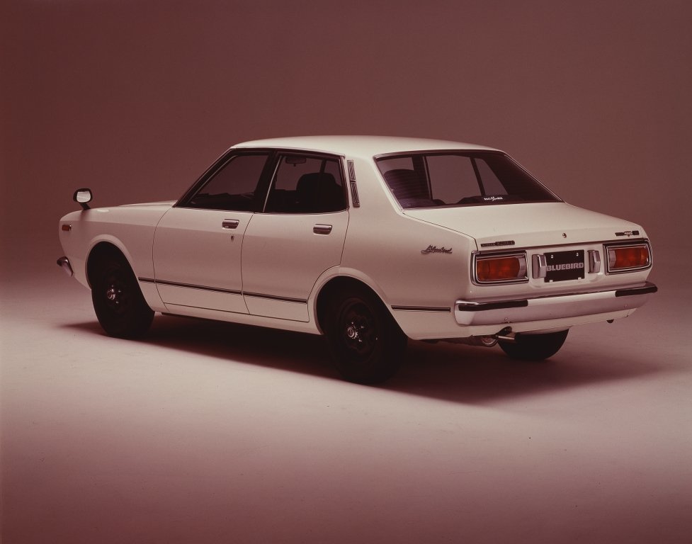 Nissan Bluebird V (810)