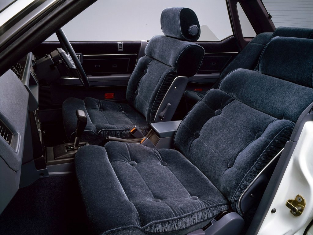 Nissan Bluebird Maxima II (PU11) Рестайлинг
