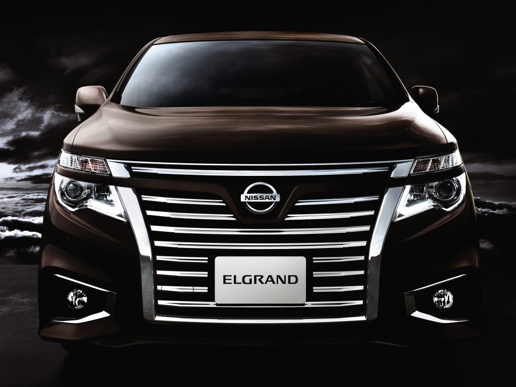 Nissan Elgrand III (E52)