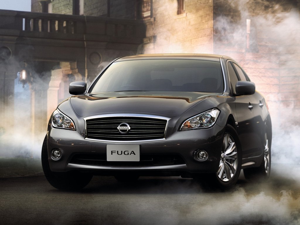 Nissan Fuga II