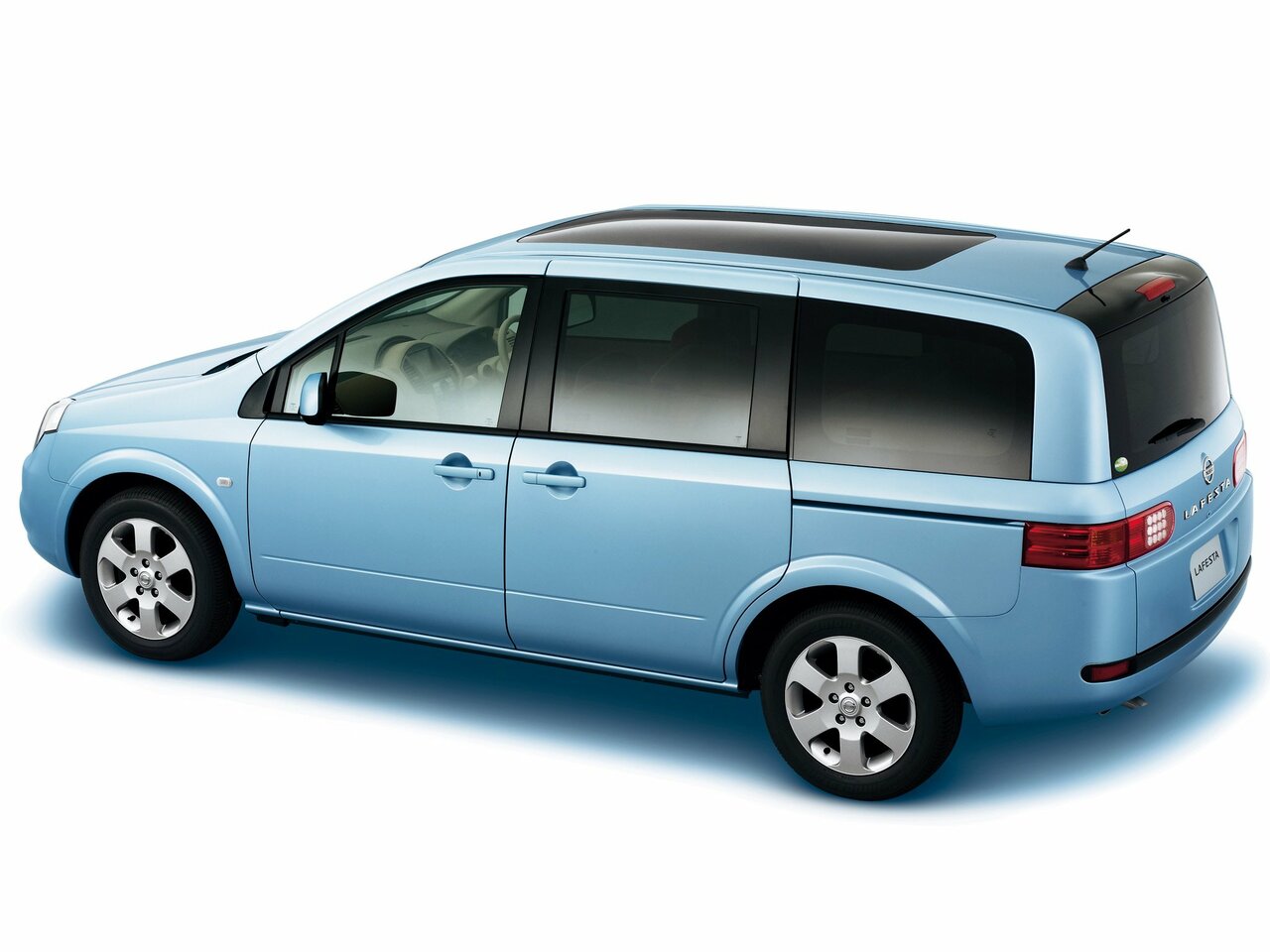 Nissan Lafesta I