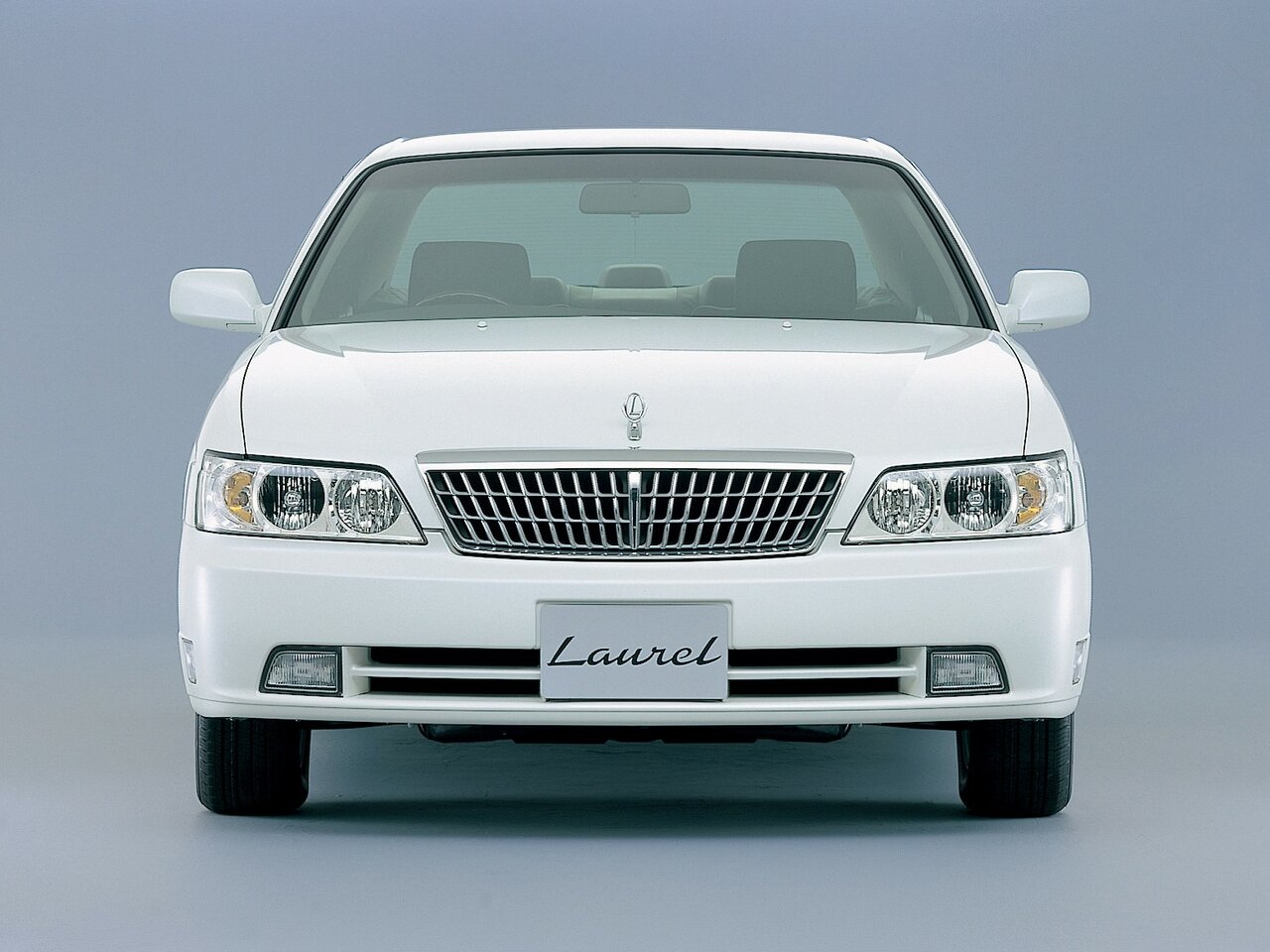 Nissan Laurel VIII (C35)