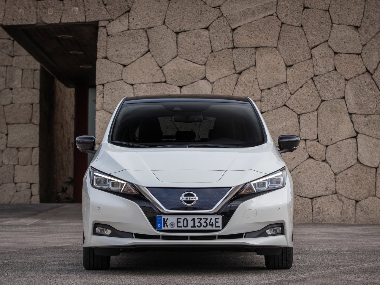 Nissan Leaf II (ZE1)