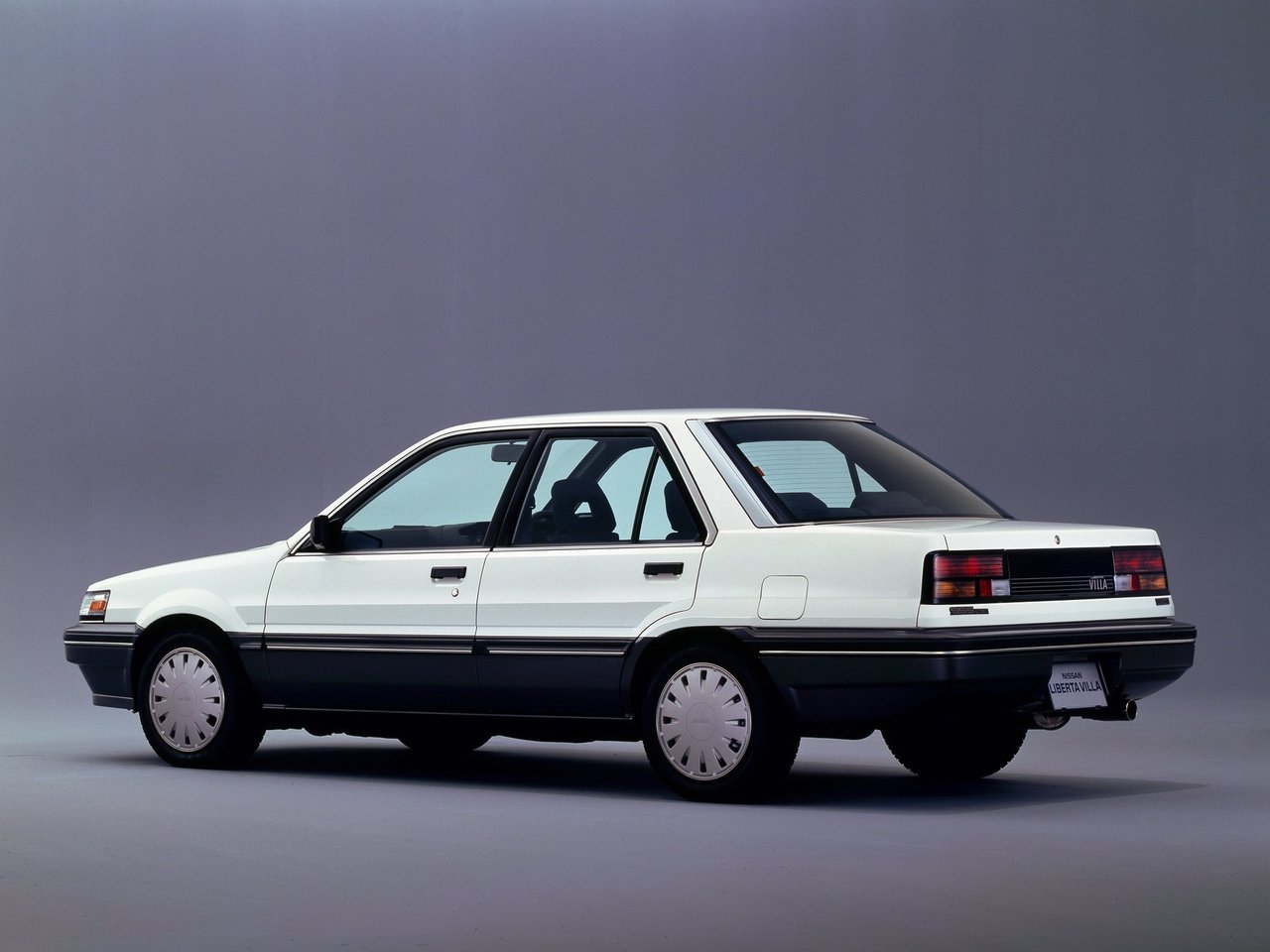 Nissan Liberta Villa II (N13)
