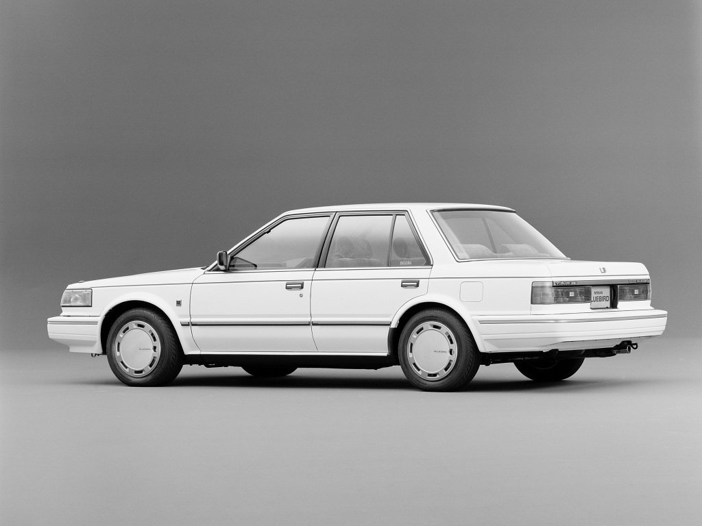 Nissan Maxima II (U11)