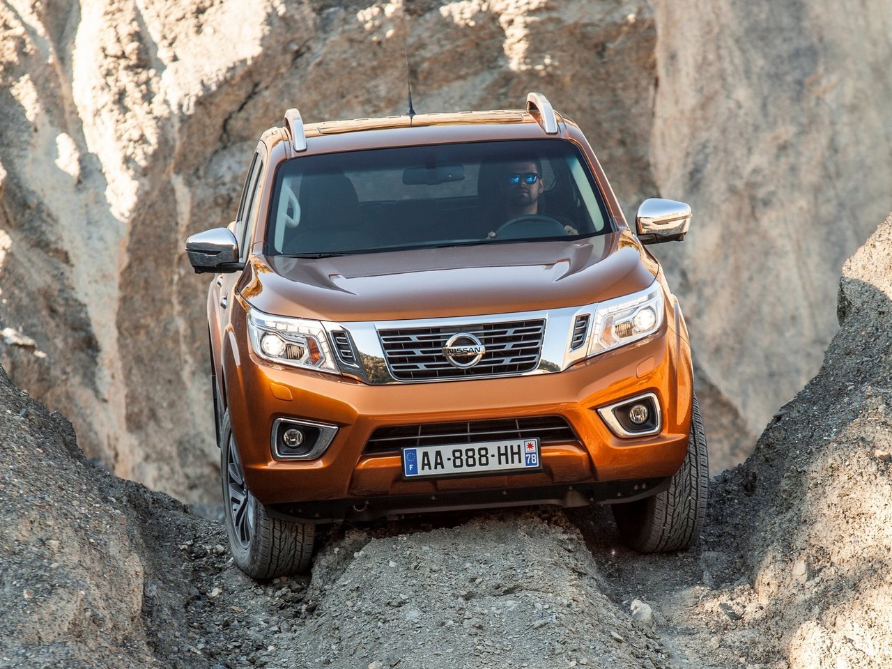 Nissan Navara (Frontier) IV (D23)