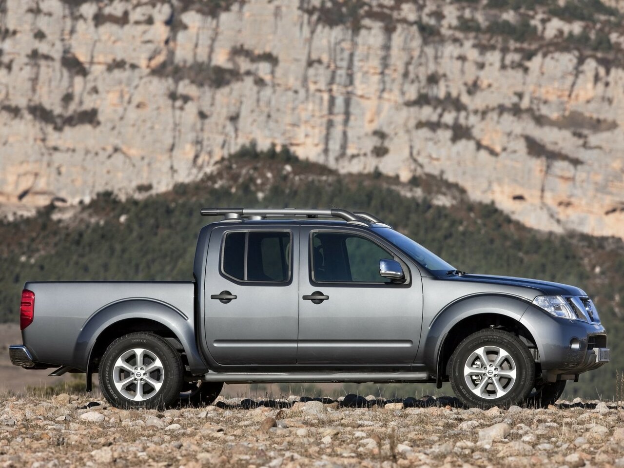 Nissan Navara (Frontier) III (D40)