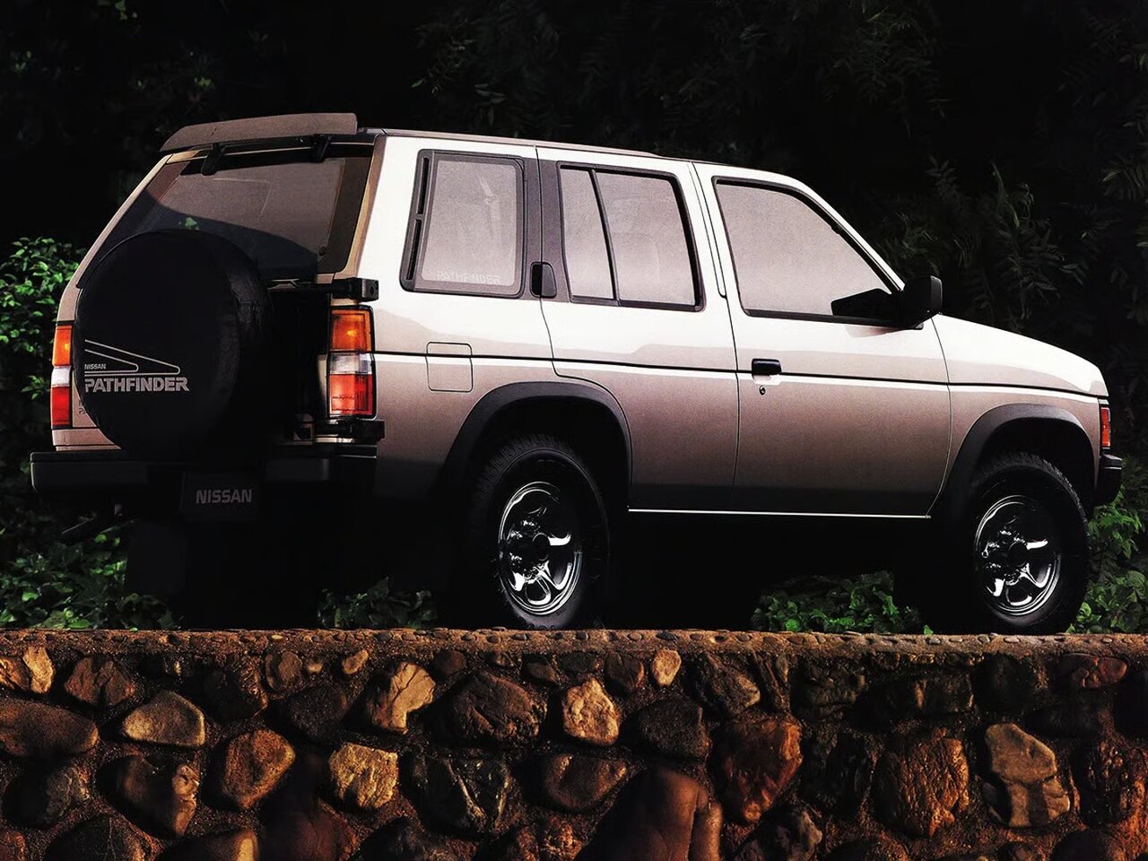 Nissan Pathfinder I