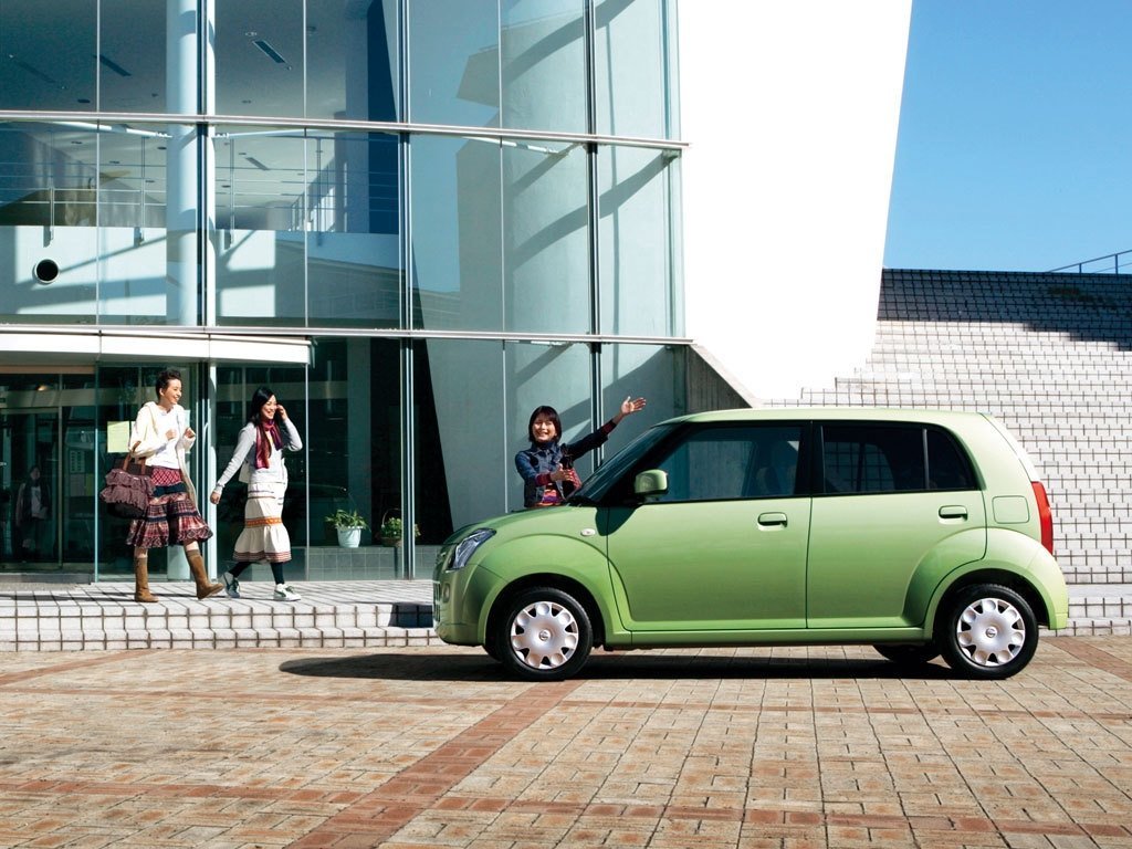 Nissan Pino Хэтчбек 5 дв.