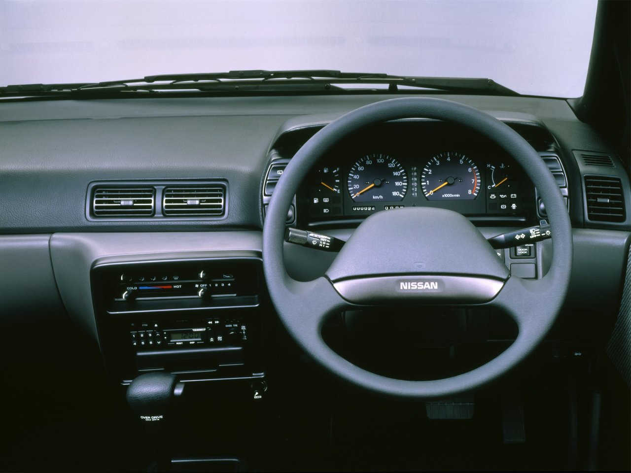 Nissan Prairie II (M11)
