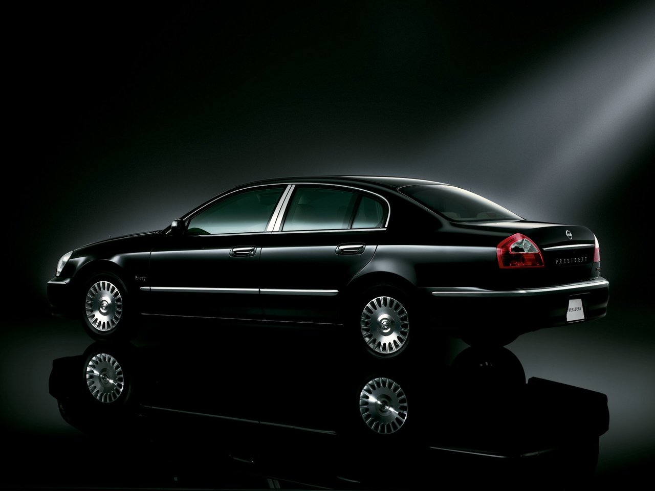 Nissan President III (PGF50)