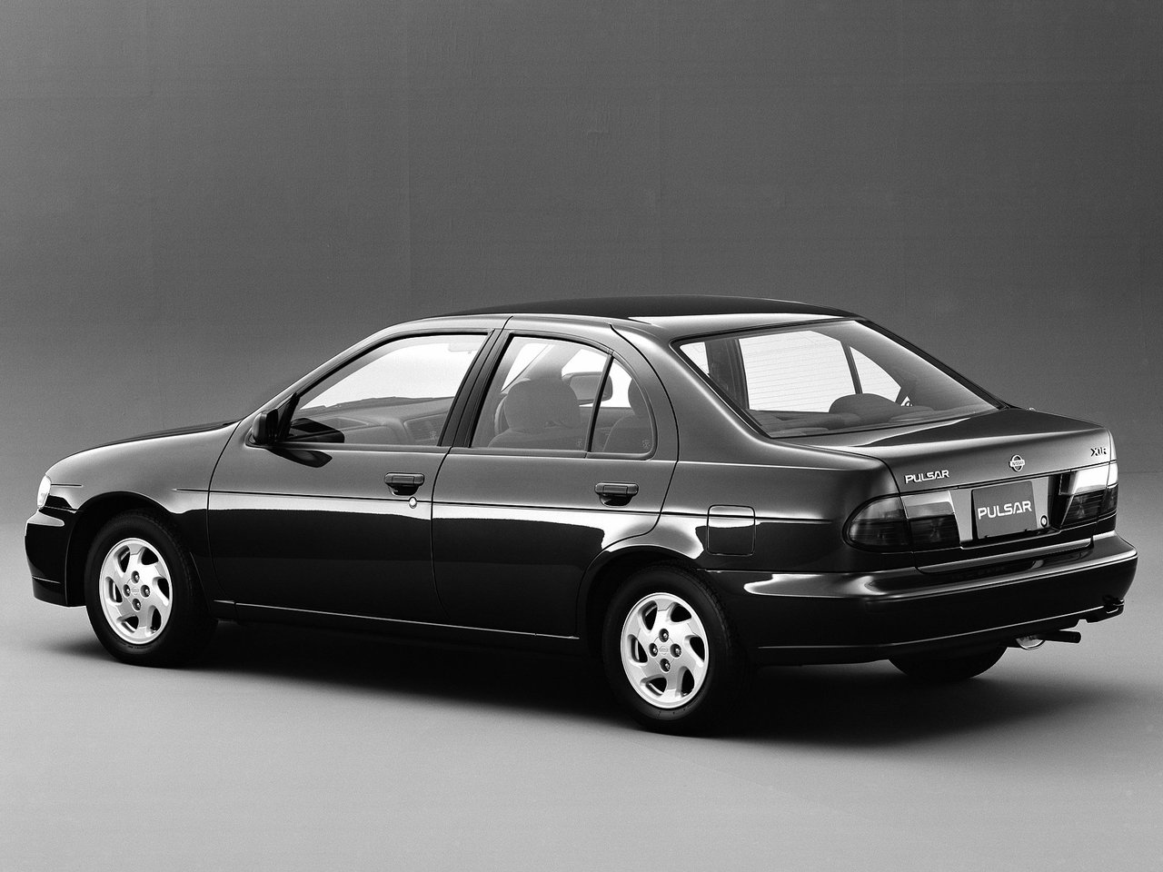 Nissan Pulsar V (N15)