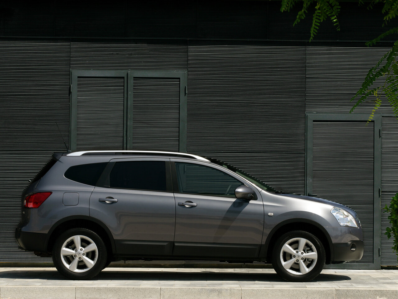 Nissan Qashqai+2 I