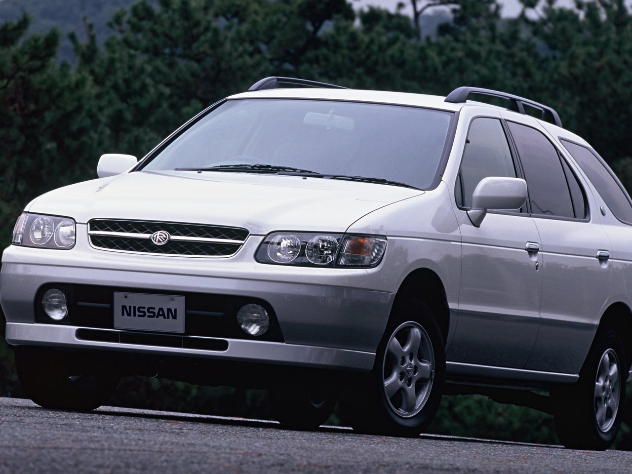 Nissan R'nessa Универсал 5 дв.