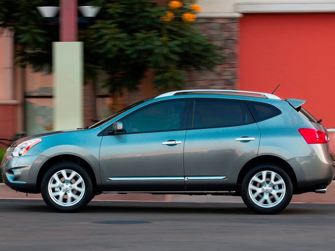 Nissan Rogue I Рестайлинг