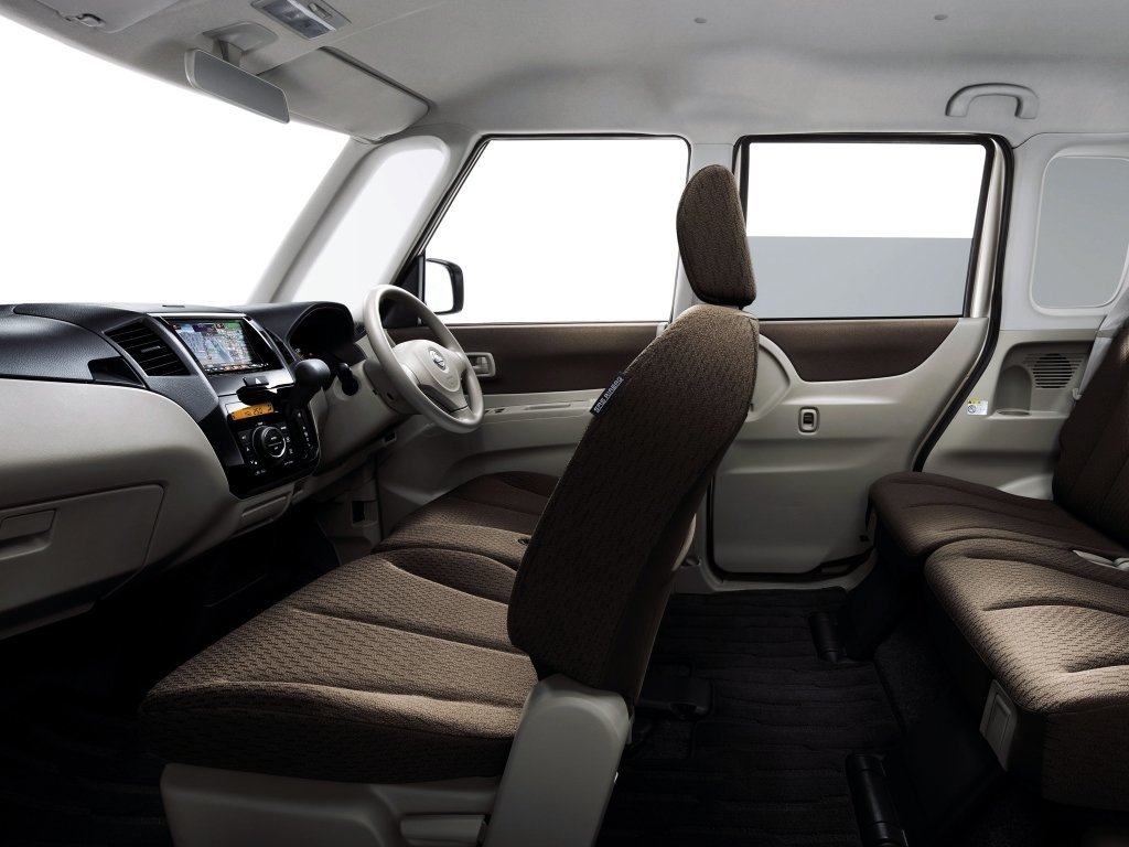 Nissan Roox I