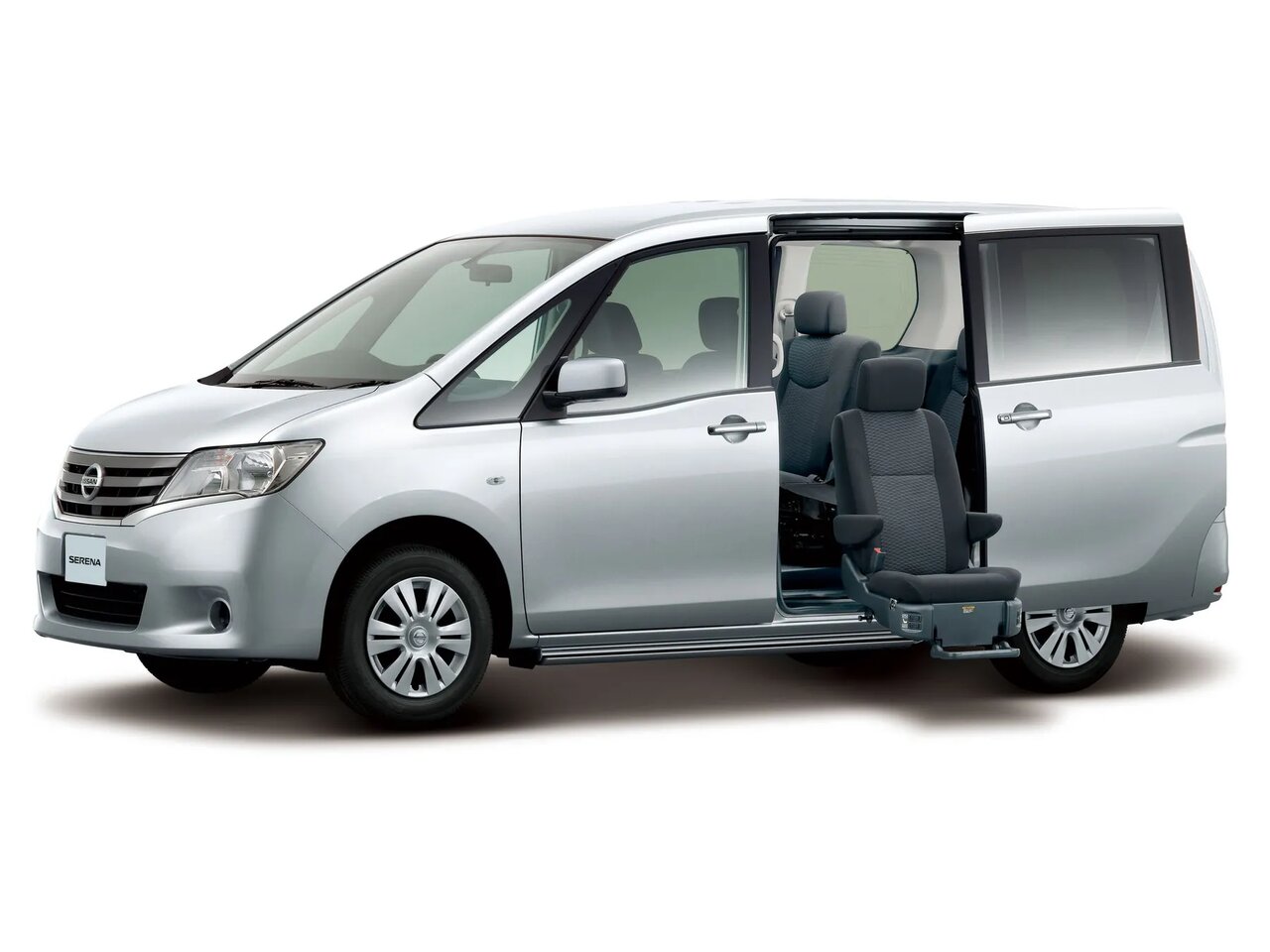 Nissan Serena IV (C26)