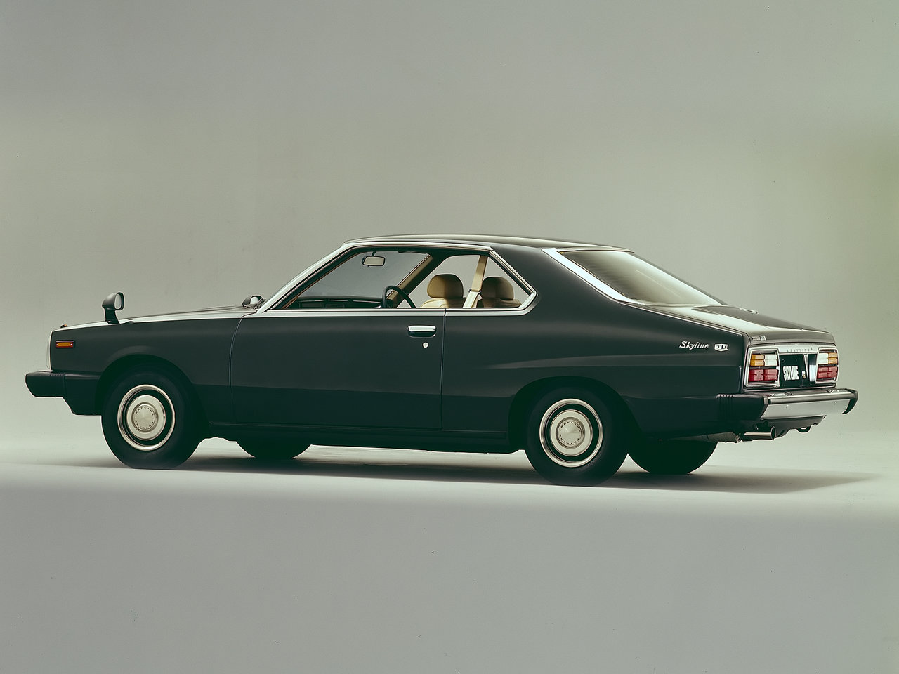 Nissan Skyline V (C210)