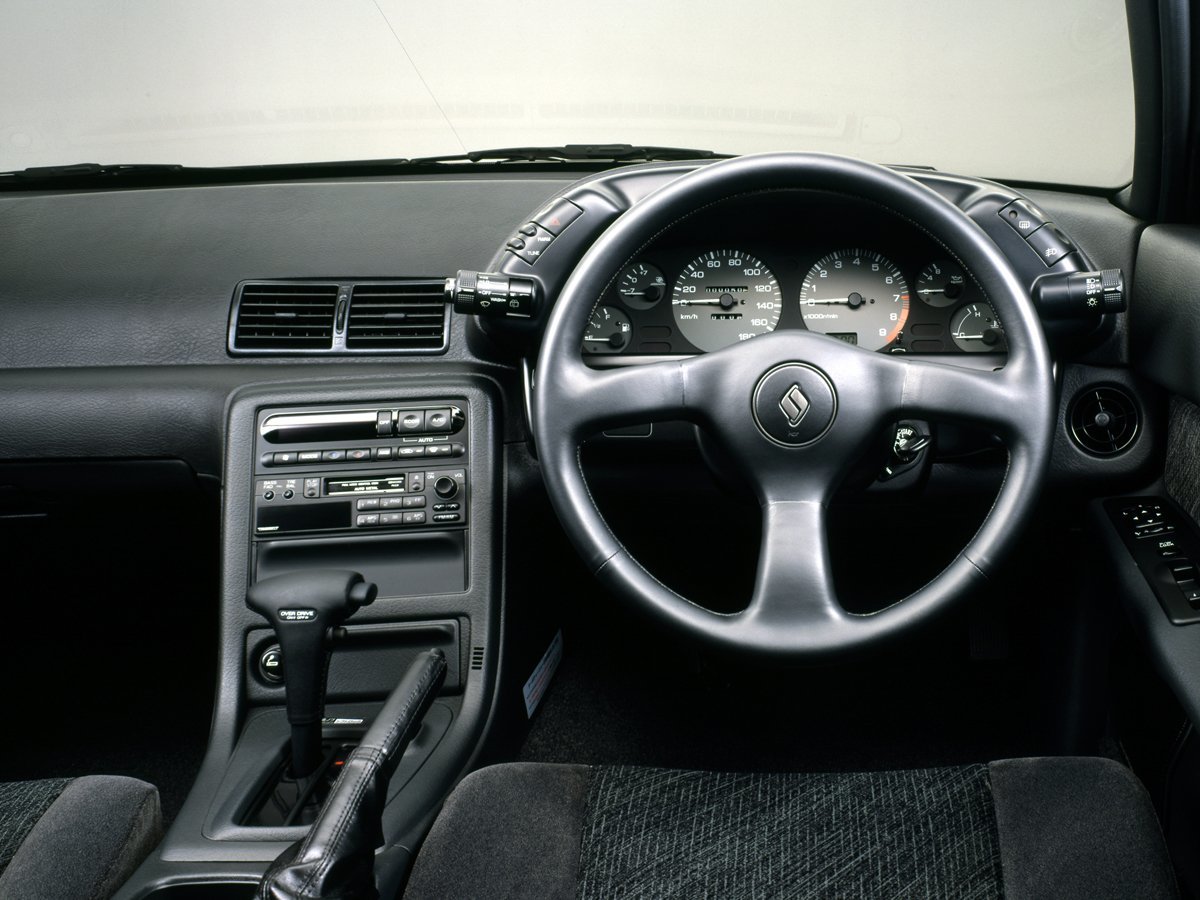 Nissan Skyline VIII (R32)