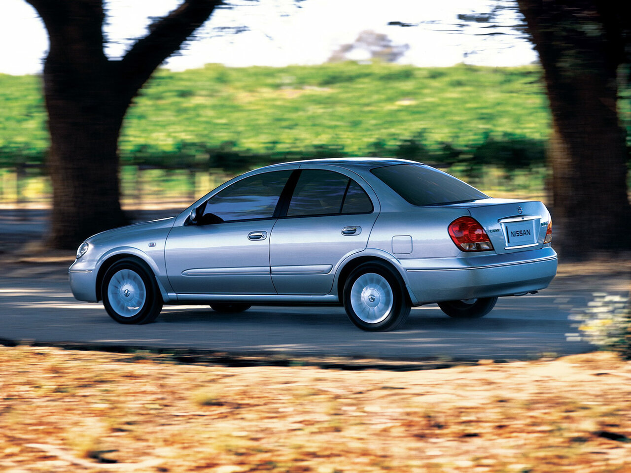 Nissan Sunny B10