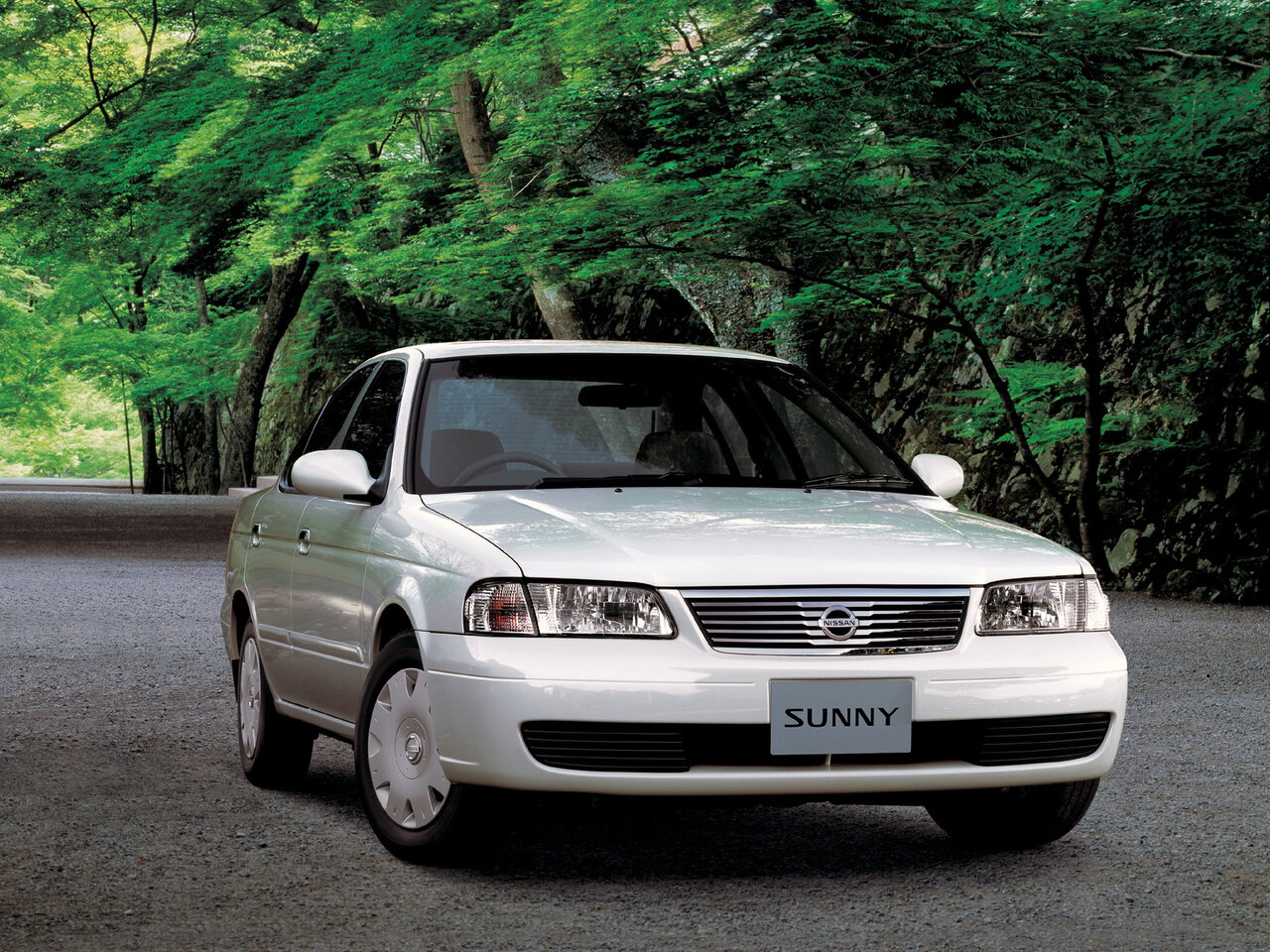 Nissan Sunny B15
