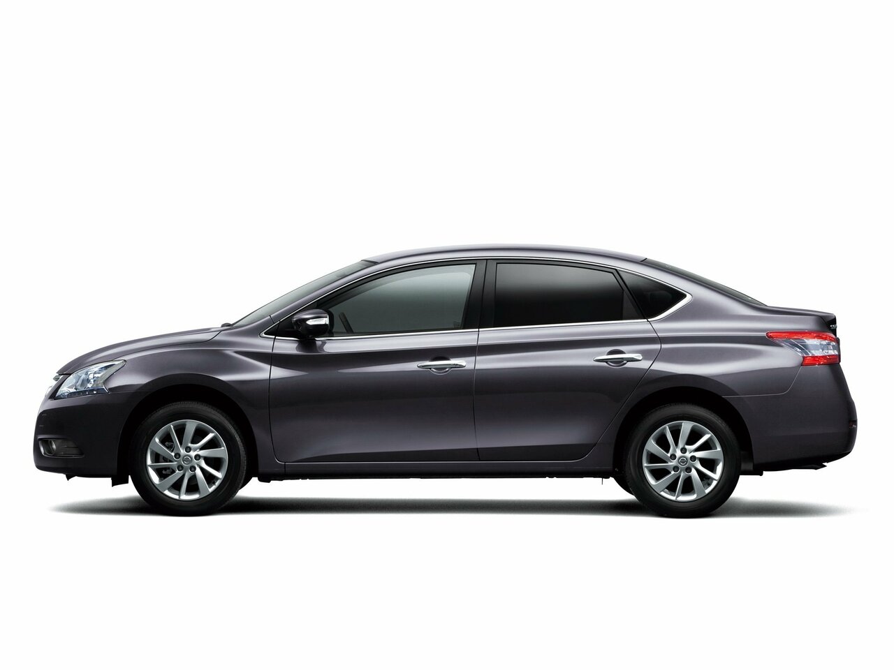 Nissan Sylphy III (B17)