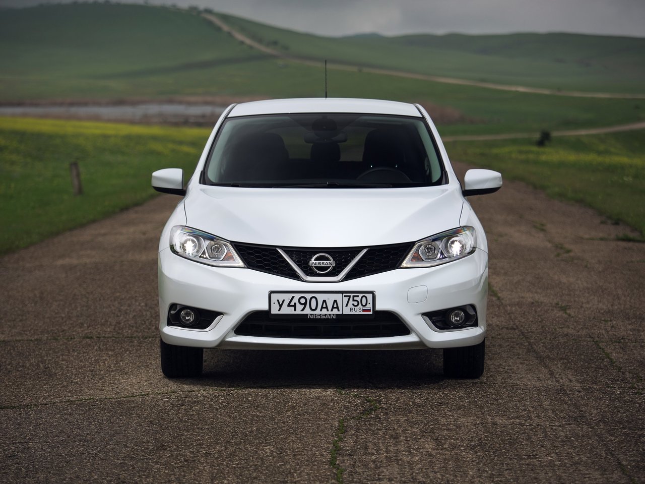 Nissan Tiida II