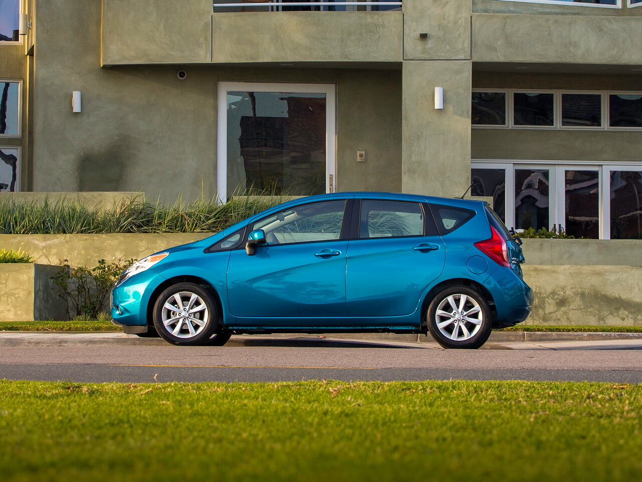 Nissan Versa Note I