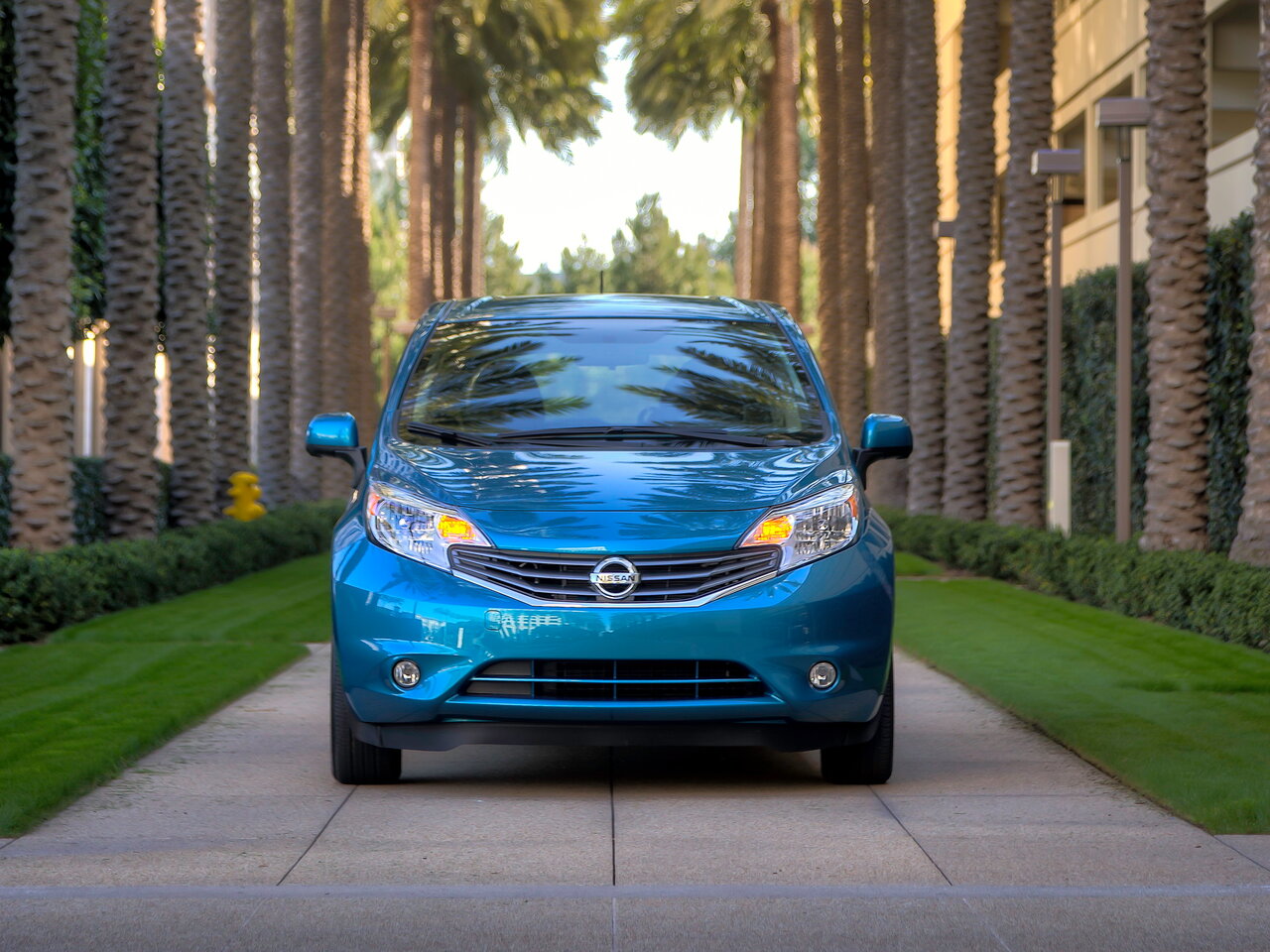 Nissan Versa Note I