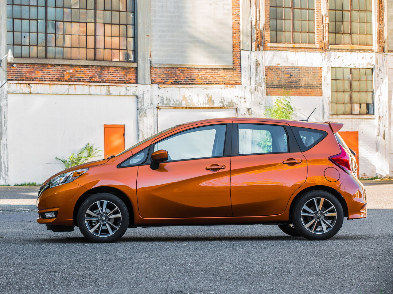 Nissan Versa Note I Рестайлинг