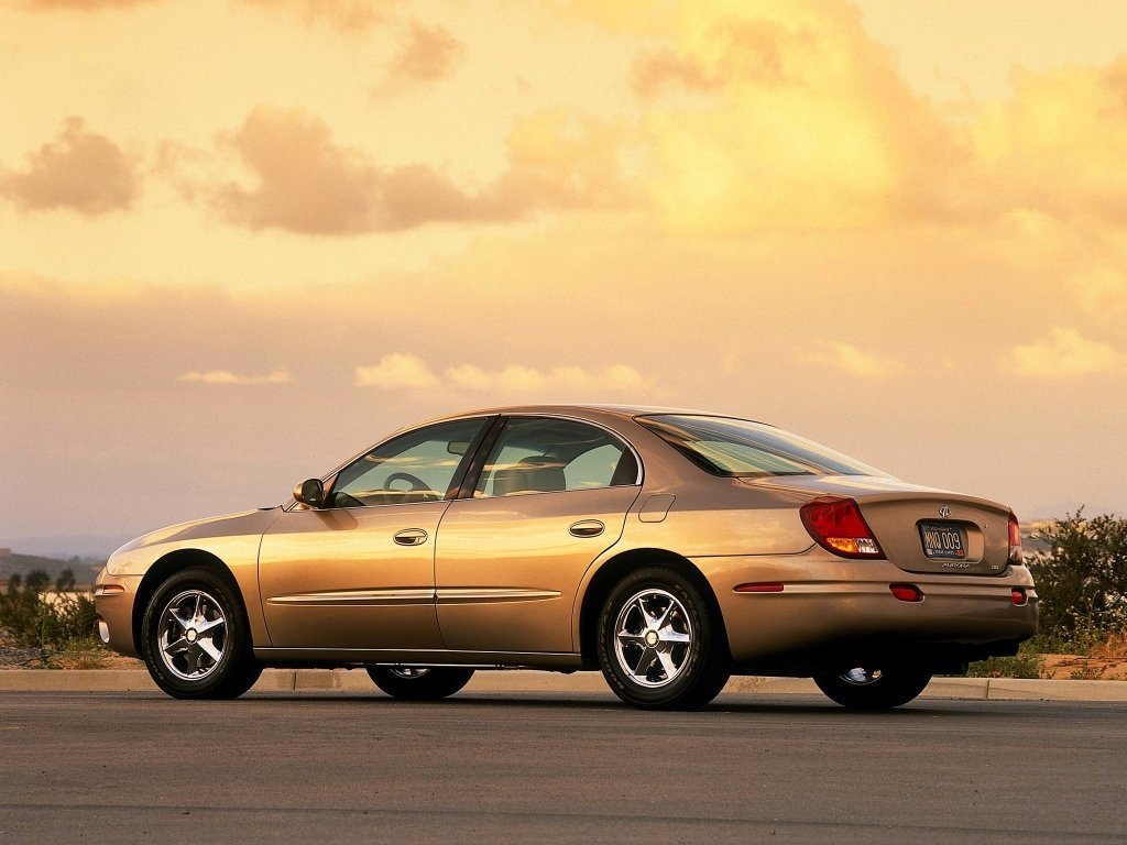 Oldsmobile Aurora II