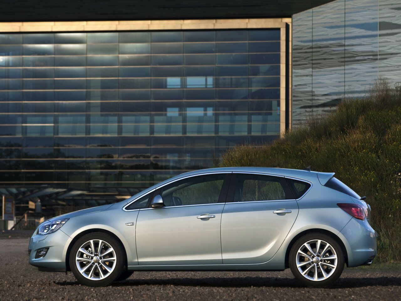 Opel Astra J