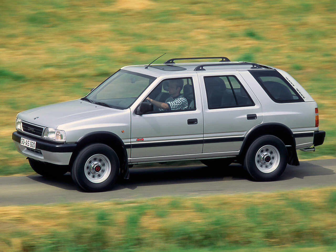 Opel Frontera A