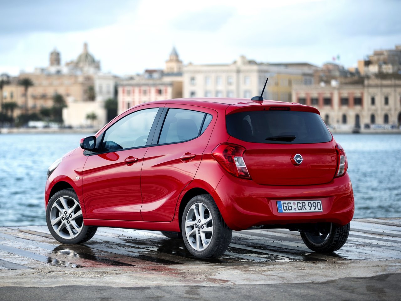 Opel Karl Хэтчбек 5 дв.
