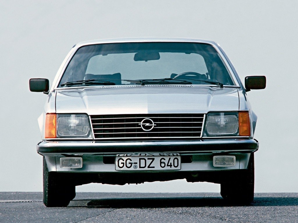 Opel Monza Хэтчбек 3 дв.