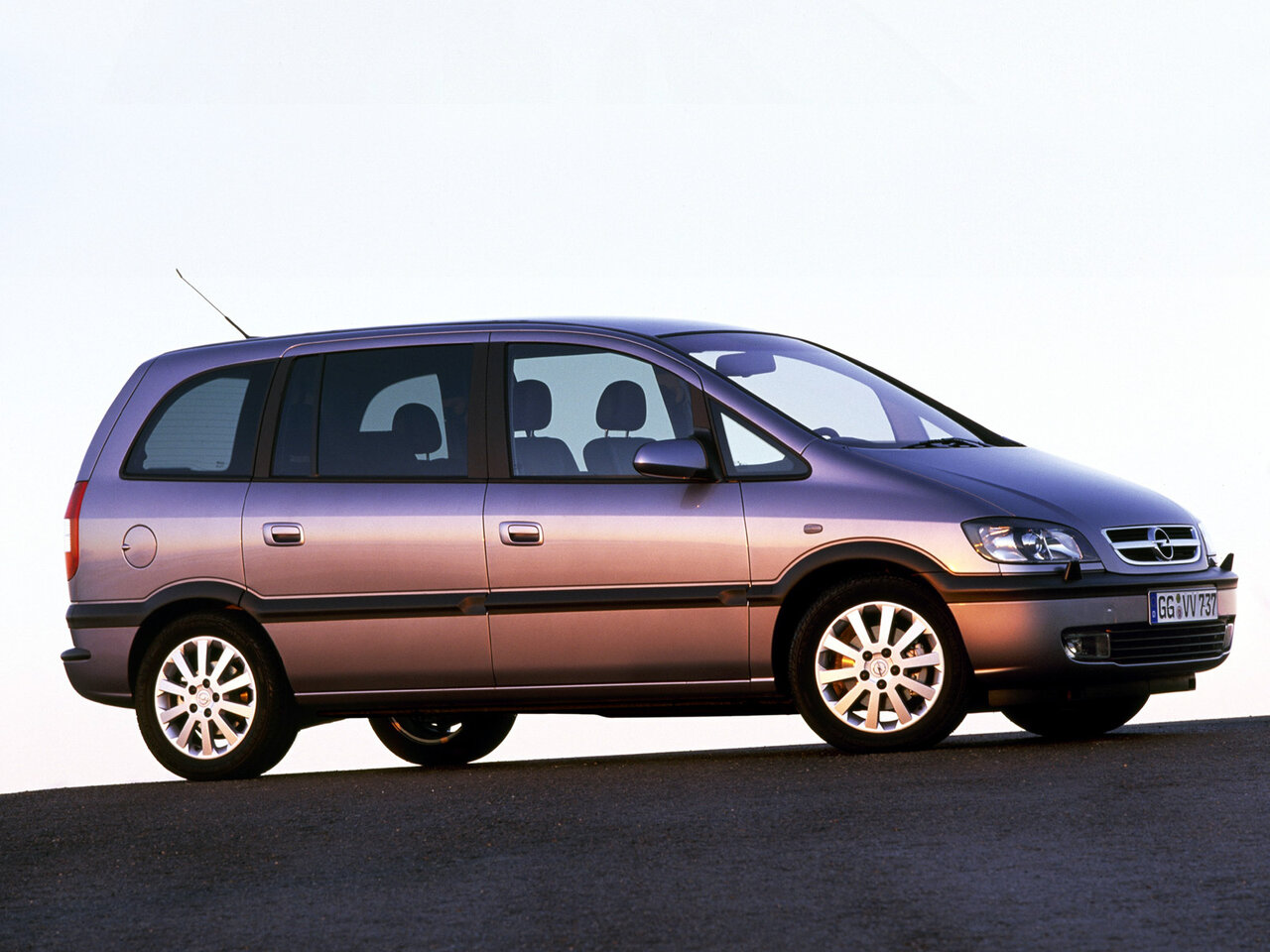 Opel Zafira A Рестайлинг