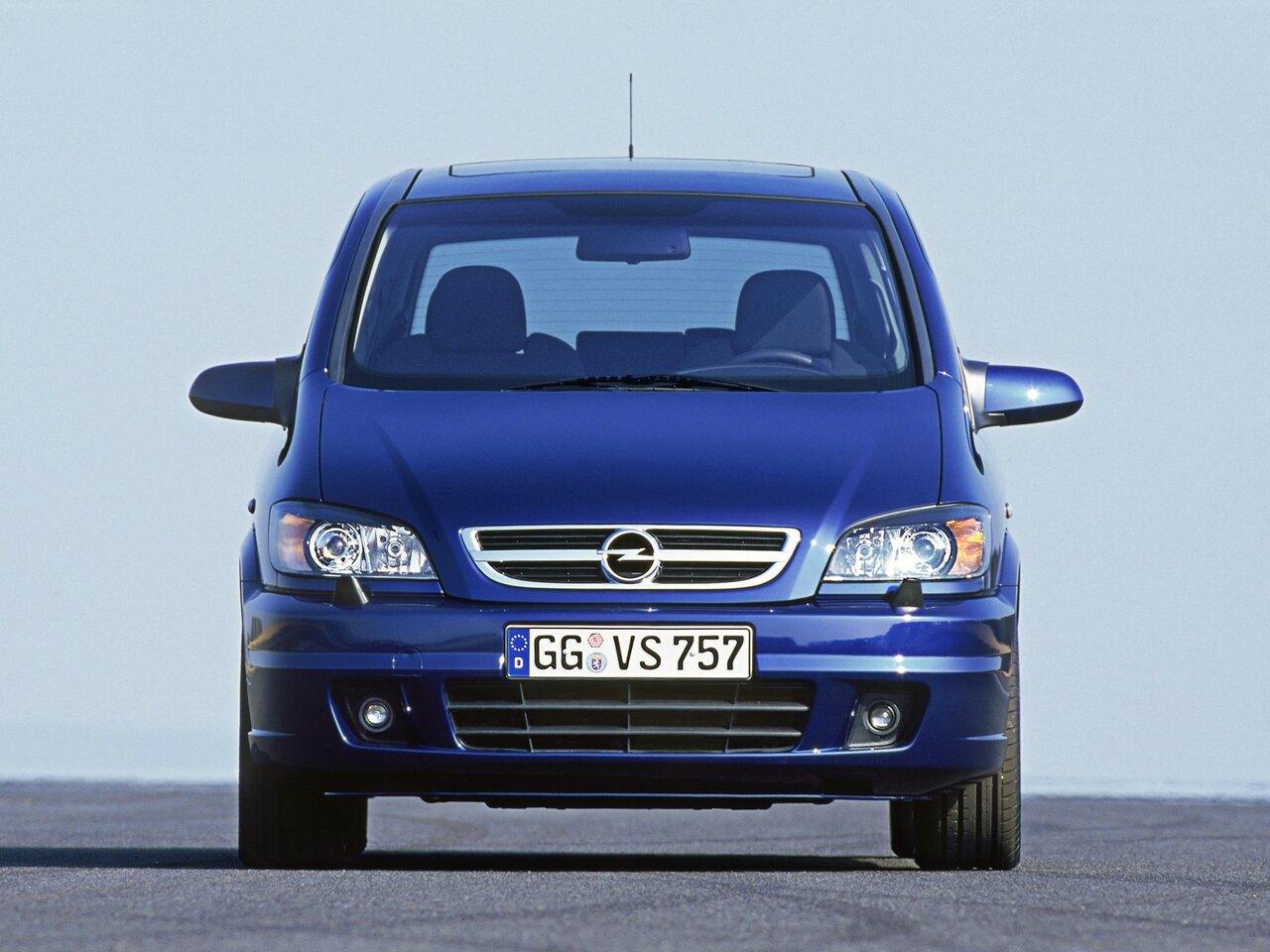 Opel Zafira A Рестайлинг